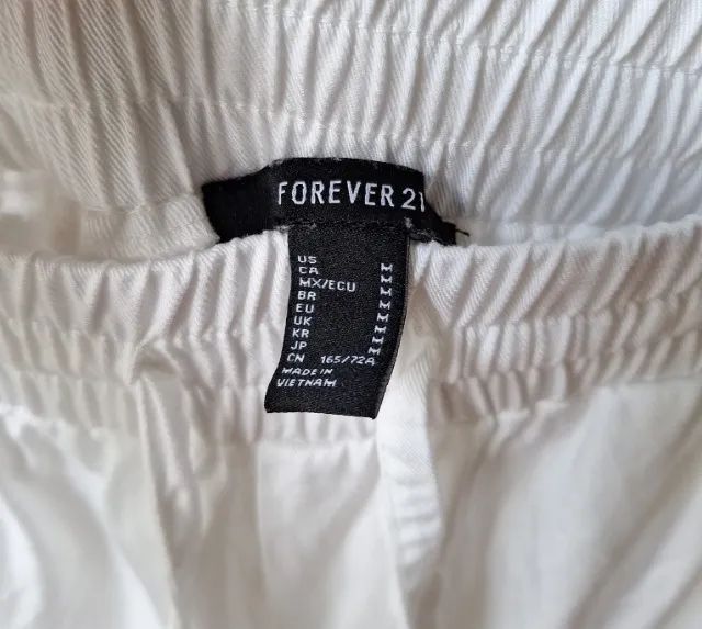 Calça branca forever 21 tam M - Foto 2