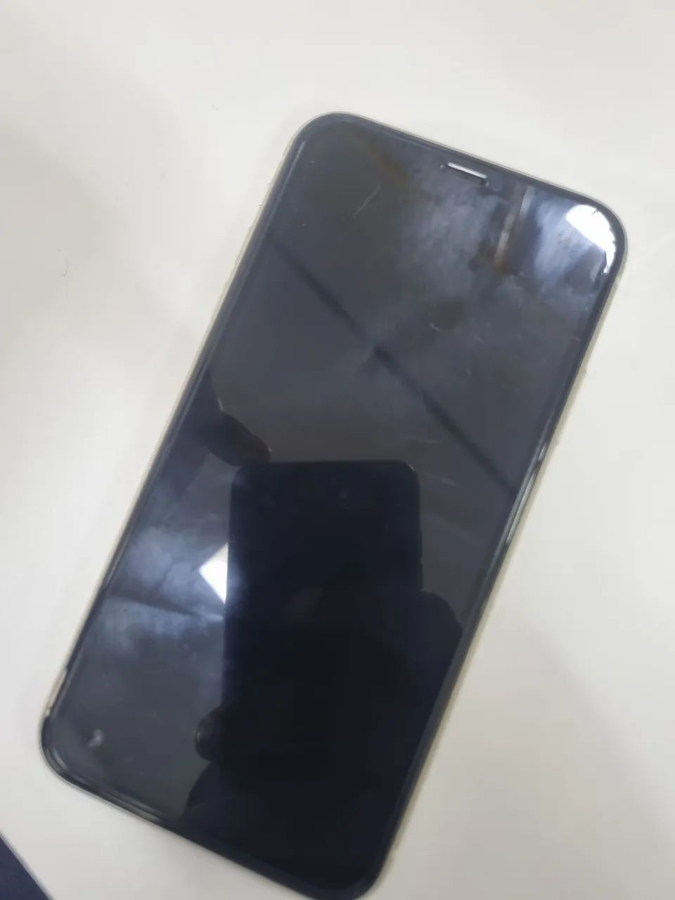 Vende-se celular ? iPhone 11 - Foto 3