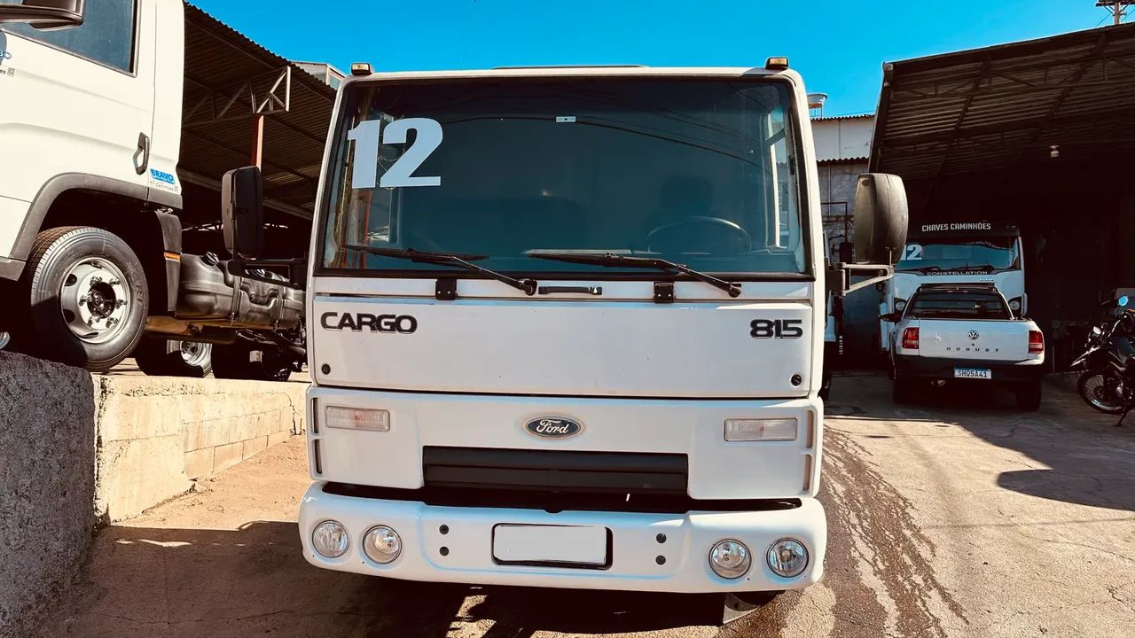Ford Cargo 815 Oportunidade! - Foto 3