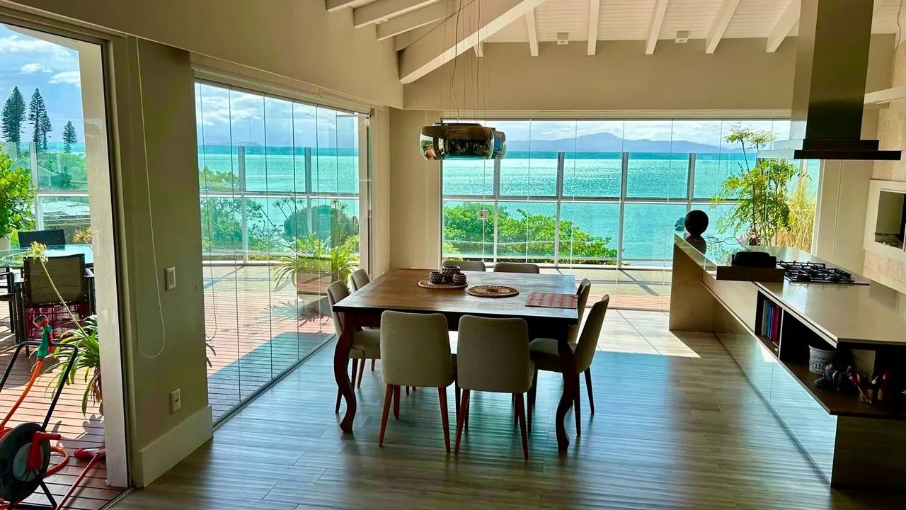 Cobertura Duplex com 4 suítes, Vista Mar e 3 vagas - Cacupé, em Florianópolis. - Foto 4