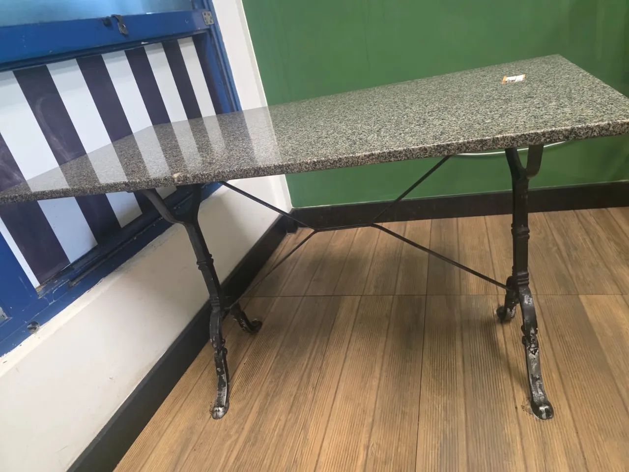 Mesa granito 