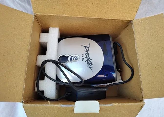 Drive Cd-rw Externo Usb Predator Na Caixa  - Foto 2