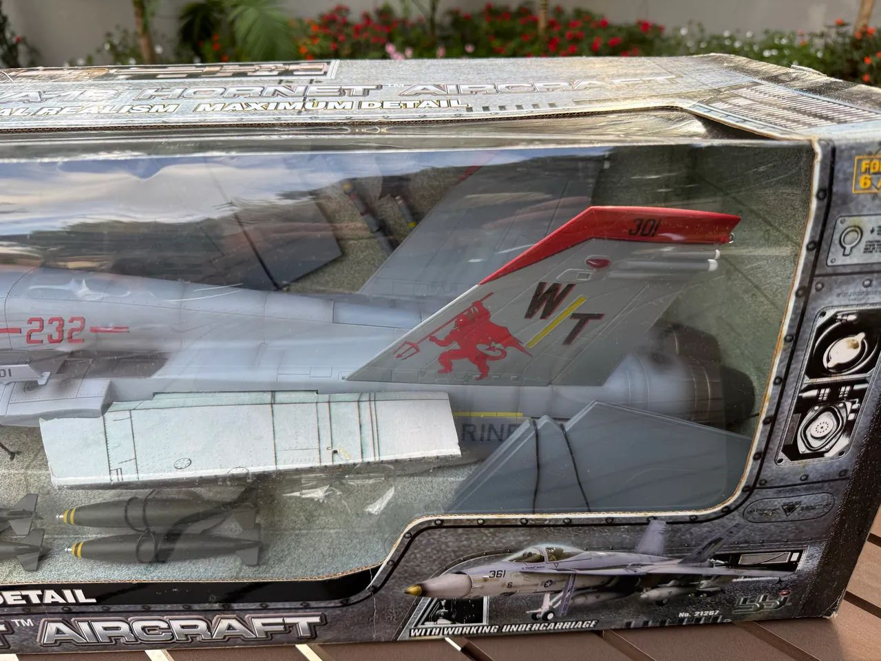 Elite Force F/A- 18C Hornet Aircraft - Comandos em ação - Hobbies