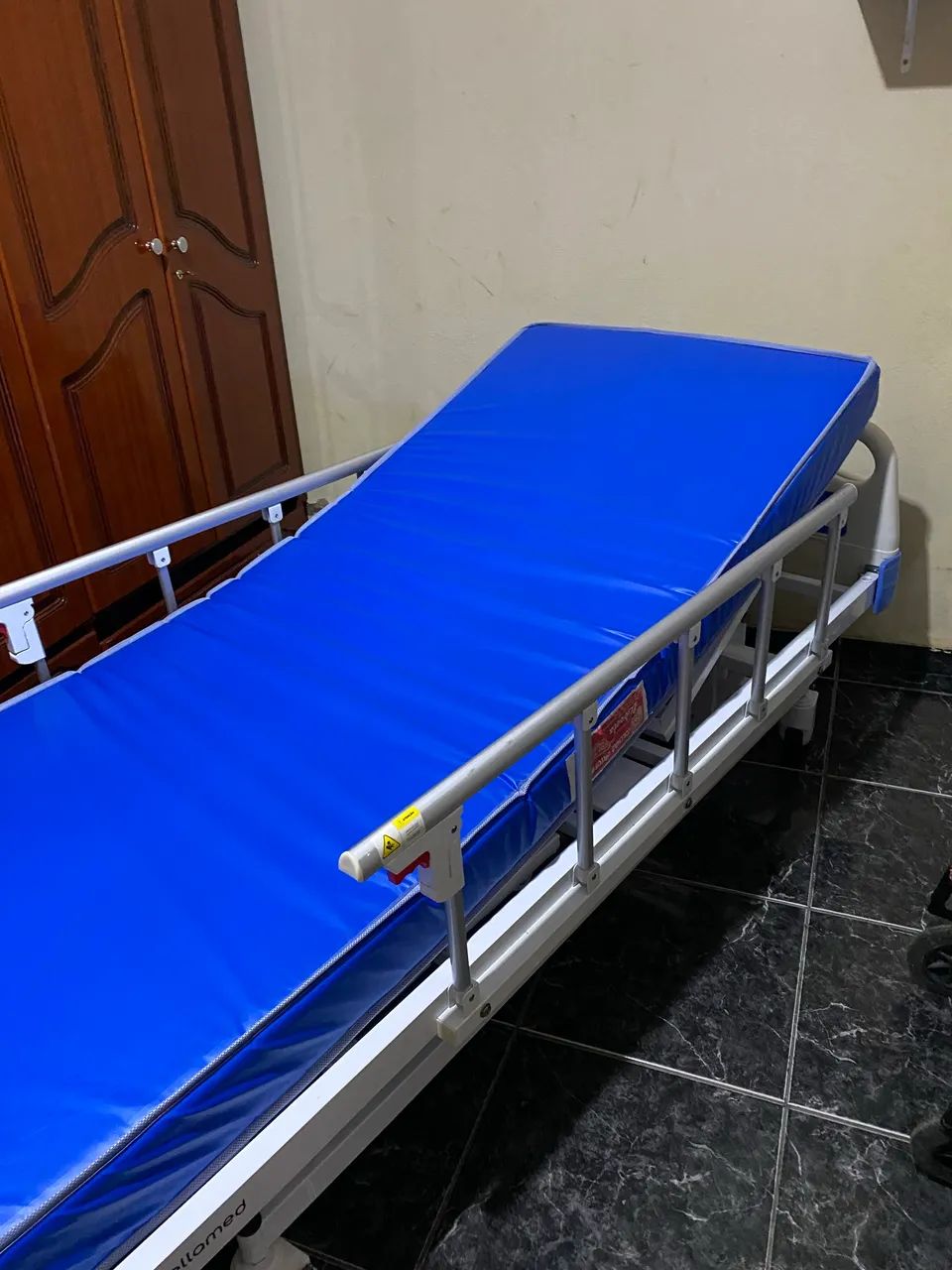 Vende-se cama hospitalar Manual 
