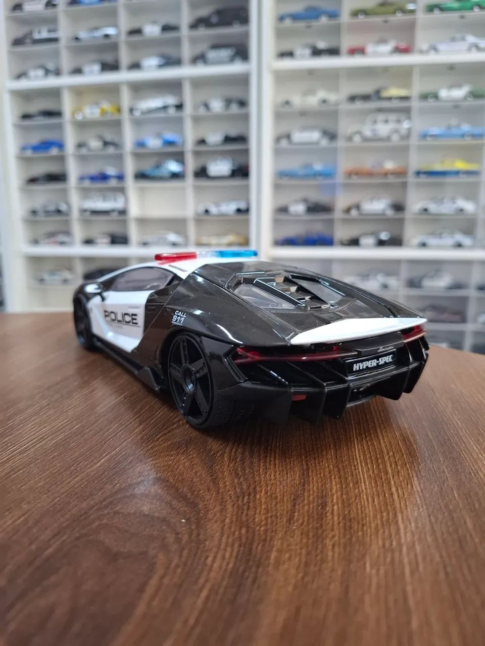 Miniatura Police Jada 1/24 Hyper-Spec Lamborghini Centenario - Foto 3