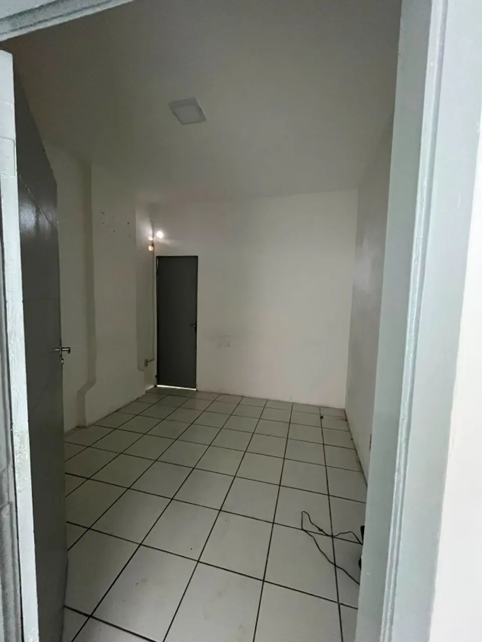 Alugo sala comercial na Dantas Barretos - Foto 2