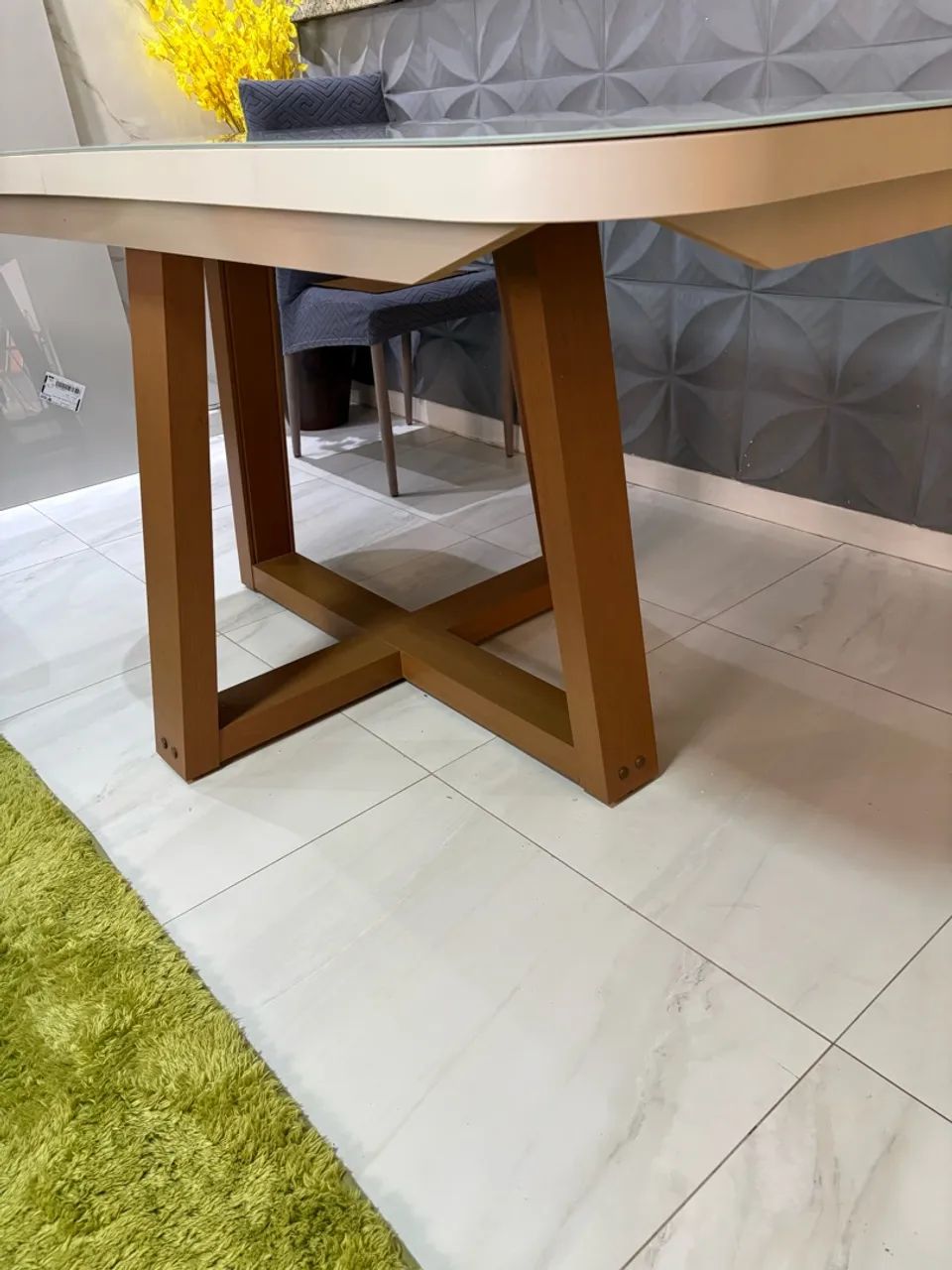 Mesa com tampo de vidro (rachada) - Foto 4