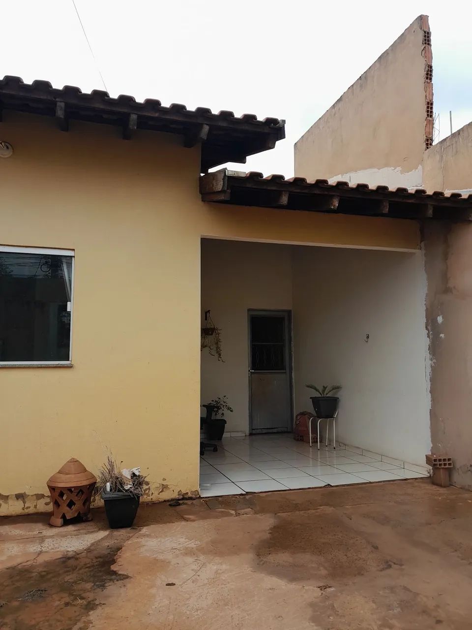 Casa com quintal e duas varandas  - Foto 2