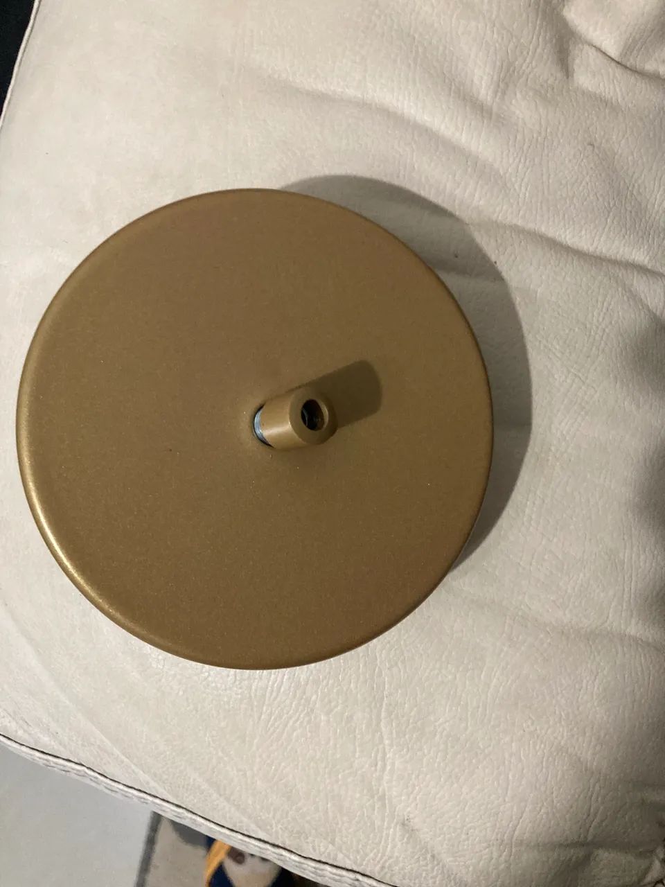 Lustre dourado moderno  - Foto 4