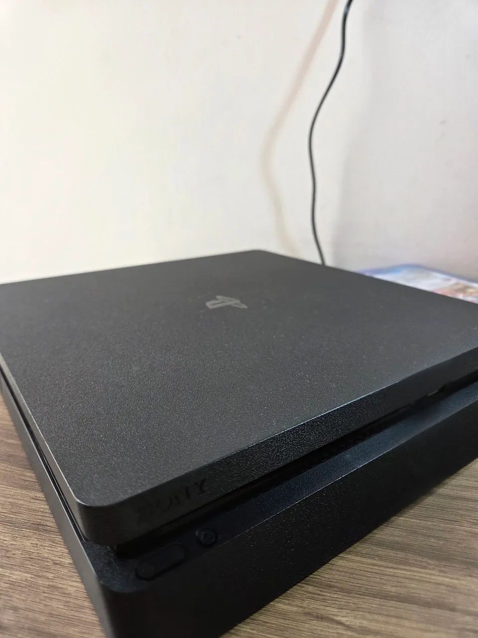 PS4 slim + 2 controles - Foto 2