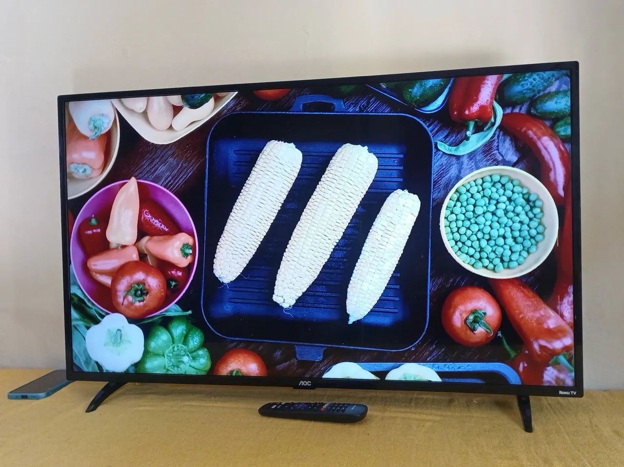 Tv smart 43 polegadas Roku sem detalhe dou garantia  - Foto 2