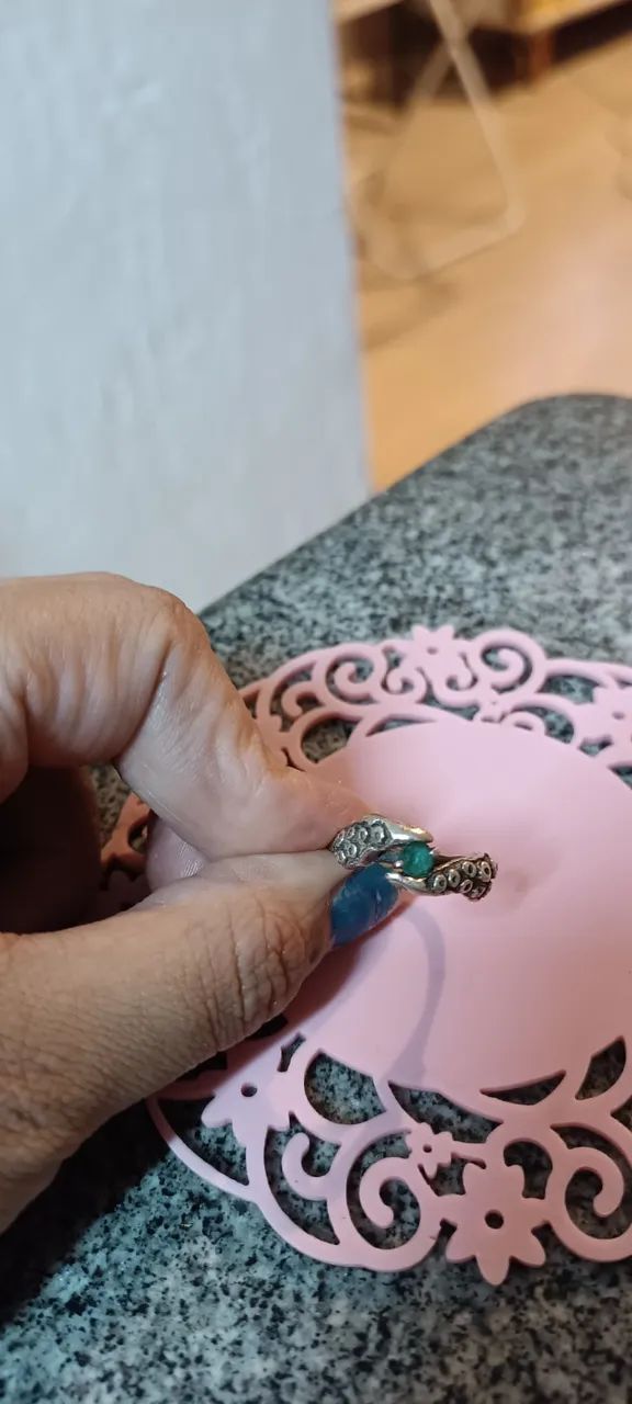 Aliança de prata de tentáculos com pedra turquesa - Foto 3