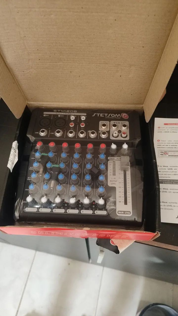Mesa stetsom 1206 nova lacrada sem uso 
