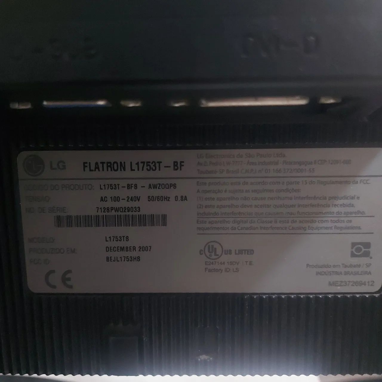 Monitor LG Flatron L1753T-BF usado - Foto 2
