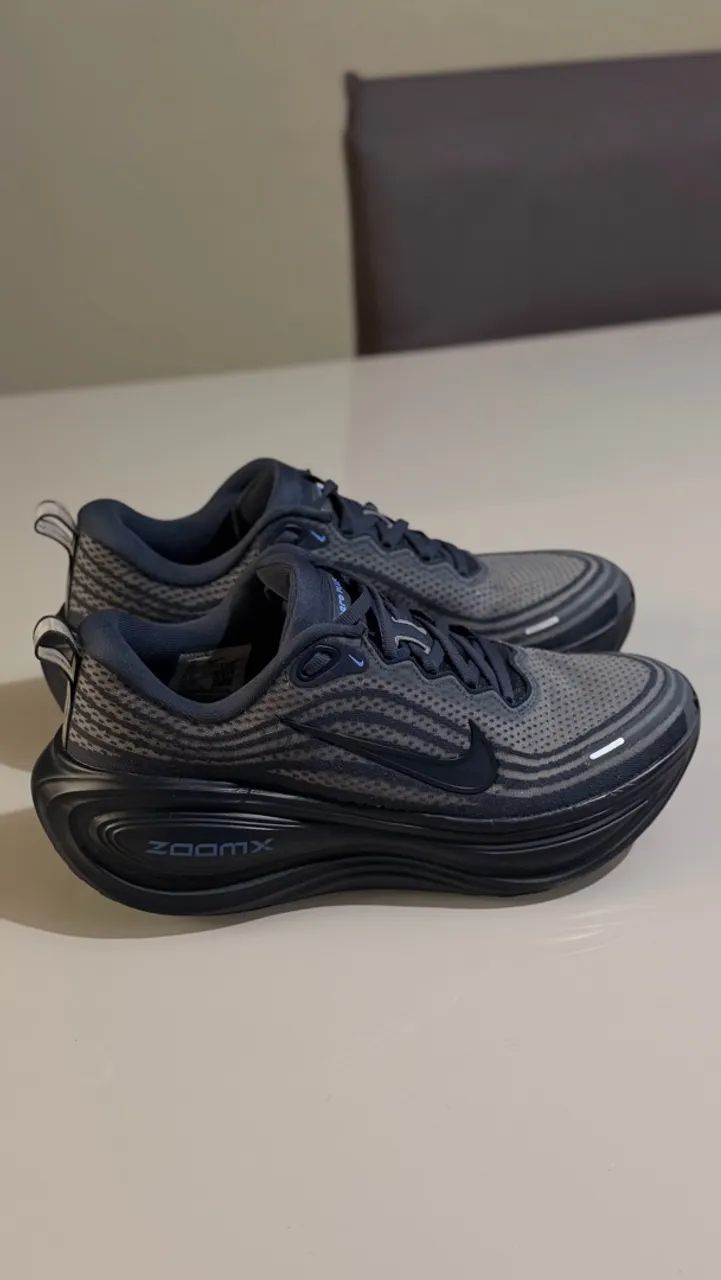 NIKE VOMERO PLUS 41 BR - ORIGINAL 