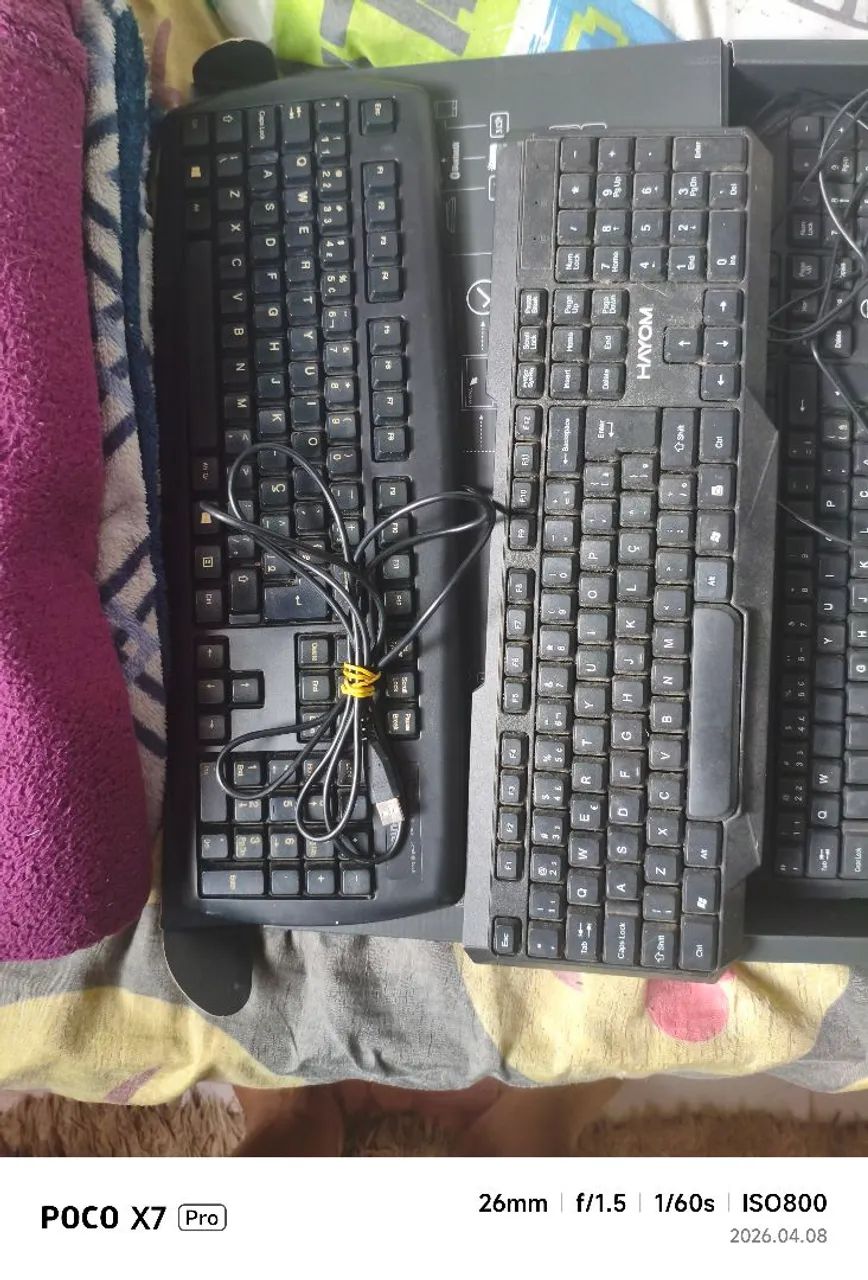 Vendo 4 teclados para Pc sendo 3 com fio e um bluetooth - Foto 3