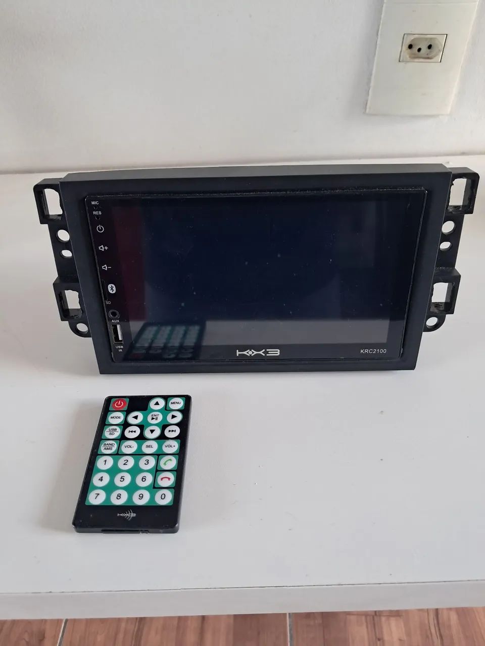 Tela multimidia KX3, Completa em ótimas condições. 