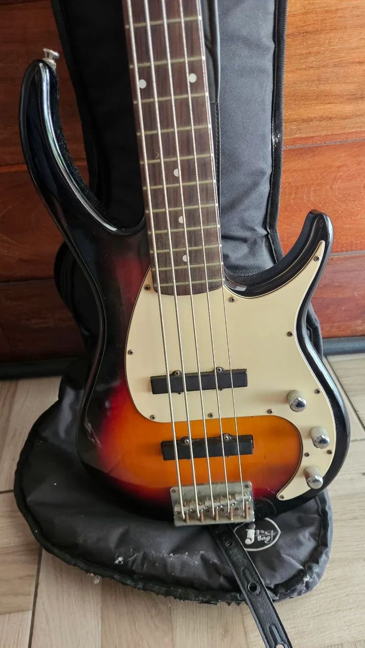 Baixo e Cubo Peavey - Foto 2