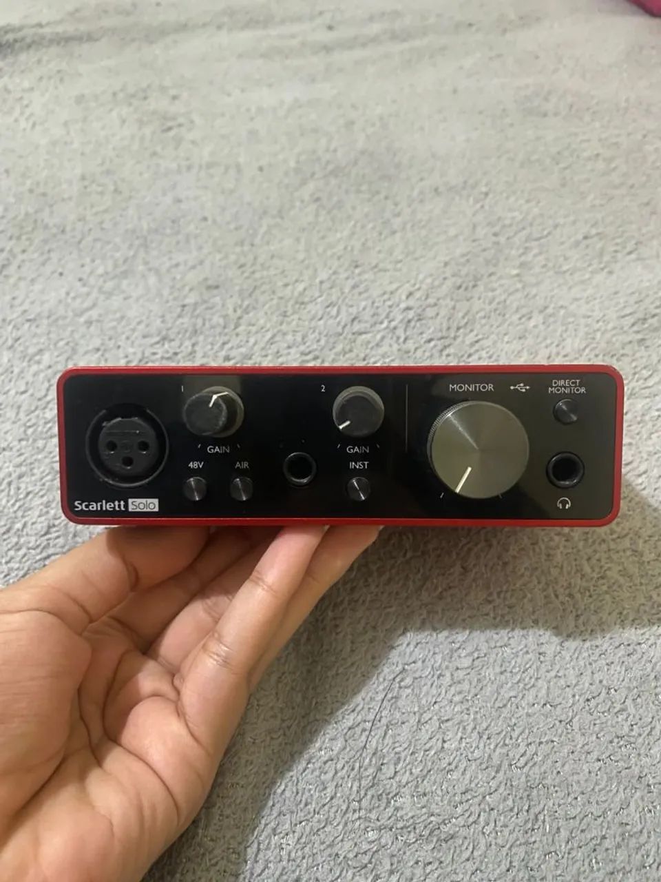 interface de áudio focusrite scarlett solo 3ª geração
