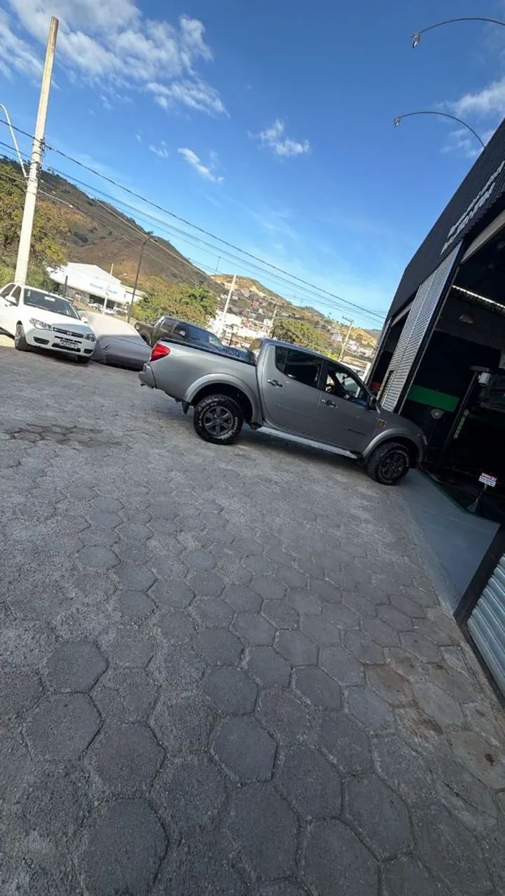 Mitsubishi L200 L200 Triton HPE 3.2 CD TB Int.Diesel Aut 2013