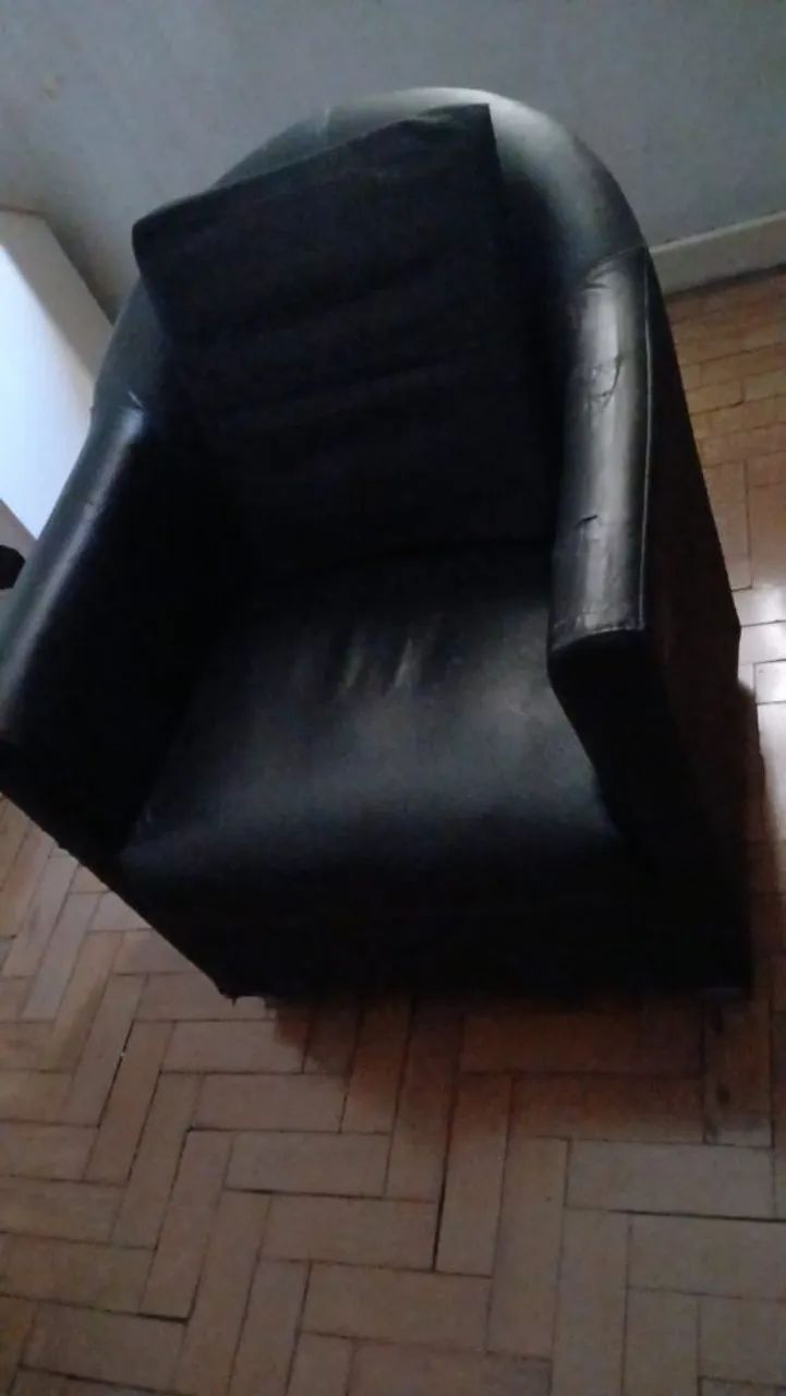 Poltrona Preta Elegante e confortável  - Foto 5