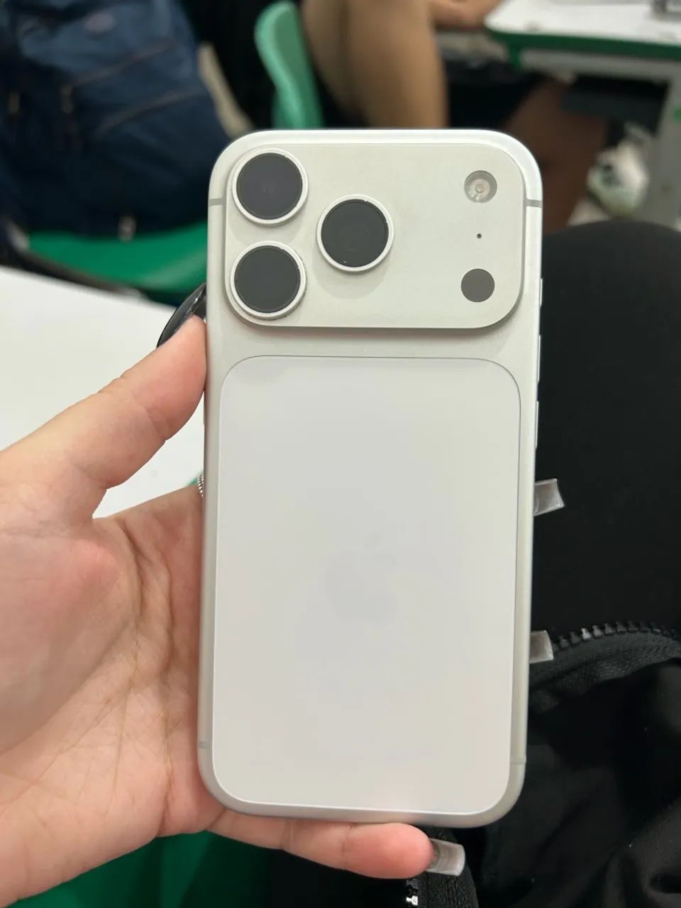 iphone 17 pro