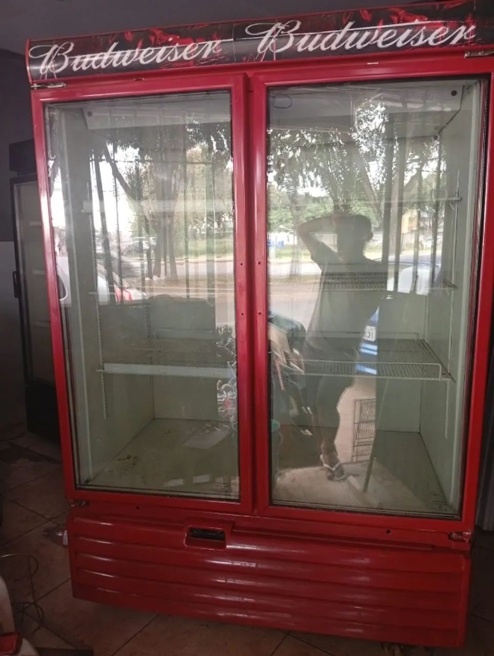 Freezer expositor de Duas Portas - Geladeiras e Freezers