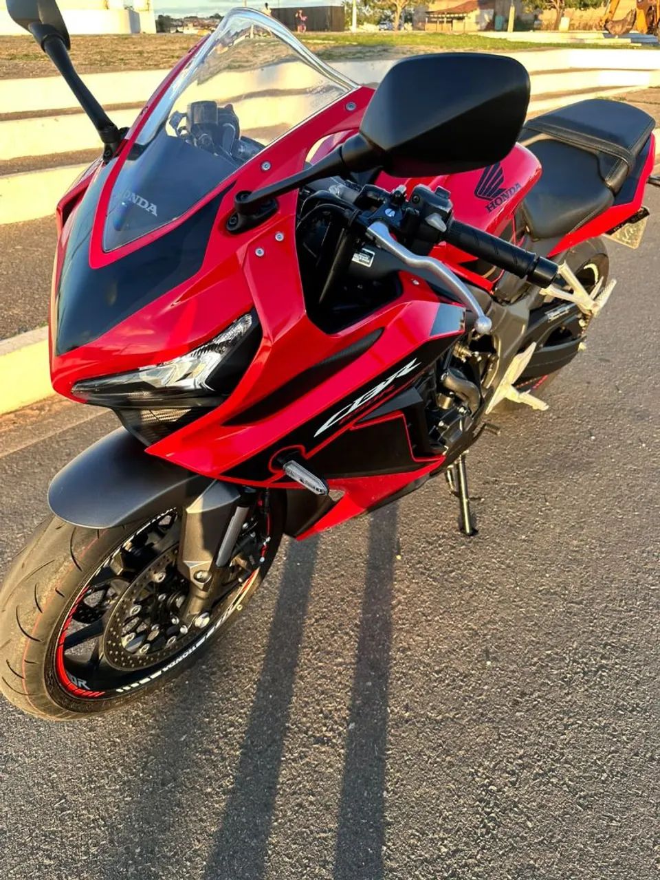 CBR 650r Honda  - Foto 5