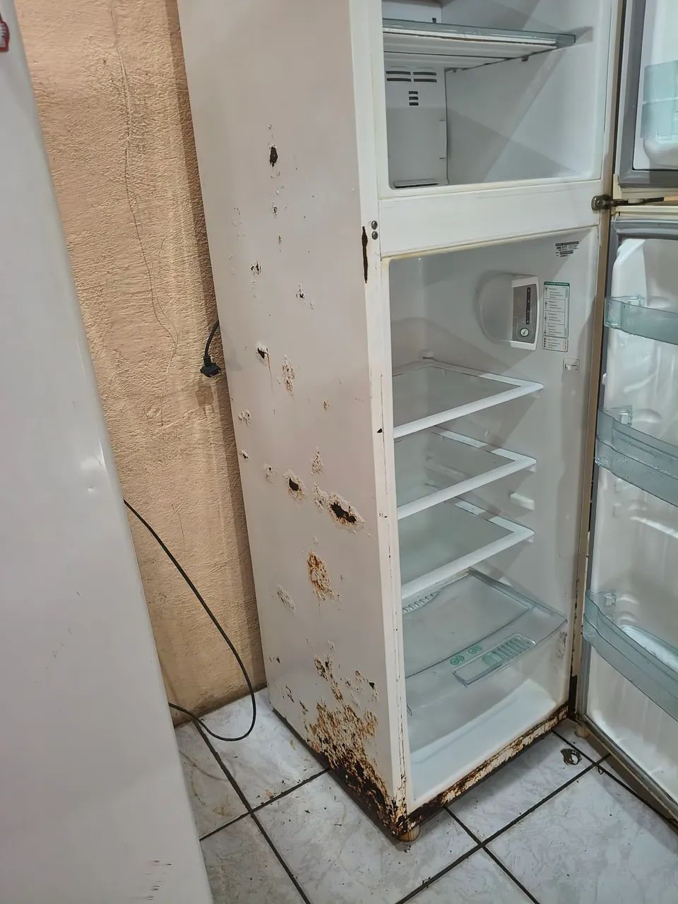 Geladeira para tirar peça. - Foto 2