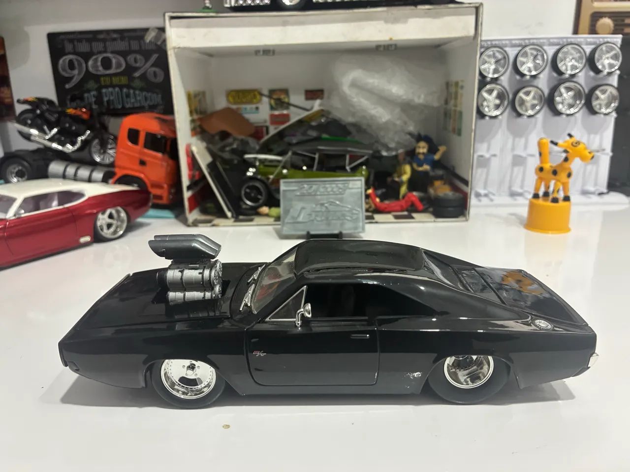 Miniatura dodge 1970 custon 