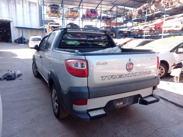 Sucata fiat strada trekking 3 portas, 1.6 16v 2017 - Foto 3