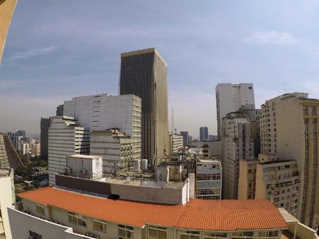 Cobertura na Cinelândia com linda vista para a Baía de Guanabara