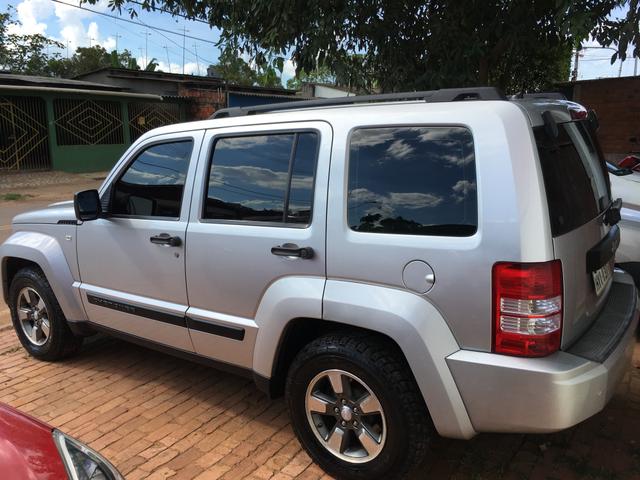 Vende Jeep 4x4 - Foto 2