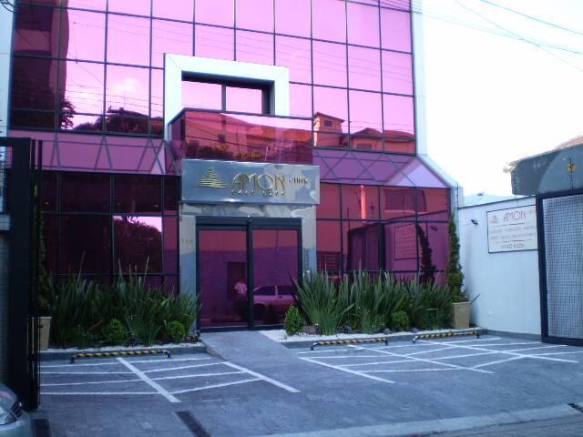 Maravilhoso prédio comercial