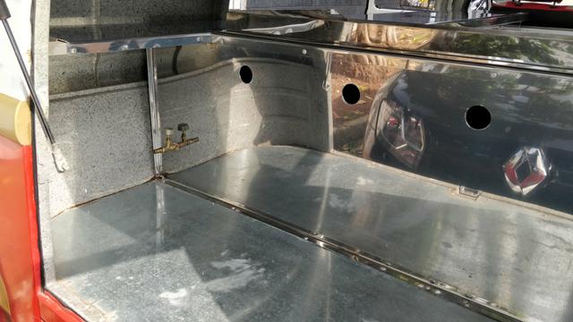 Kombi Foodtruck com freezer e chapeira pronta para negócio!! - Foto 10