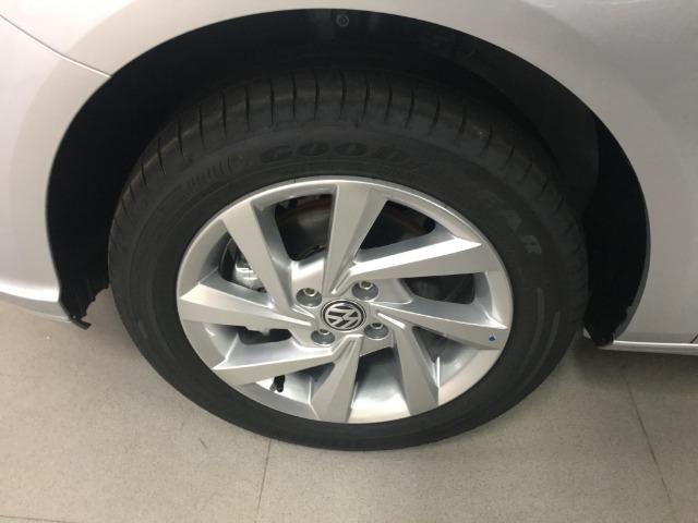 Vw - Volkswagen Voyage 1.6 MSI Aut. Cor Branca R$51.990,00 - Foto 3