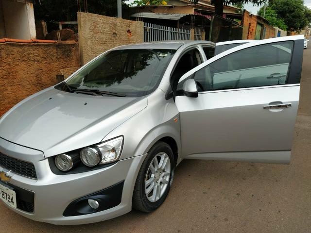 Vendo Sonic Sedan 1.6 - Foto 7