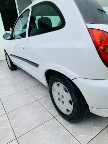 Vendo celta 2003, super econômico - Foto 8