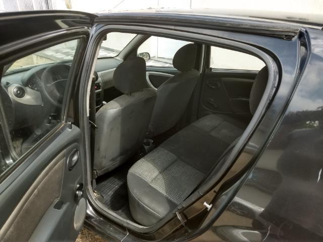Renault Sandero - Foto 2
