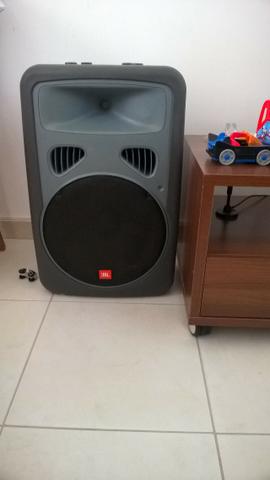 Caixa de som ativa JBL eon15 americana!! 350 rms