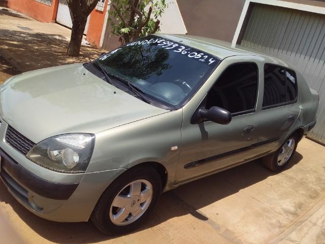 Clio sedã