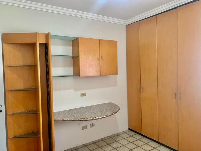 Apartamento nas Graças, 3 quartos, mais dependência empregada, 100% nascente - Foto 6