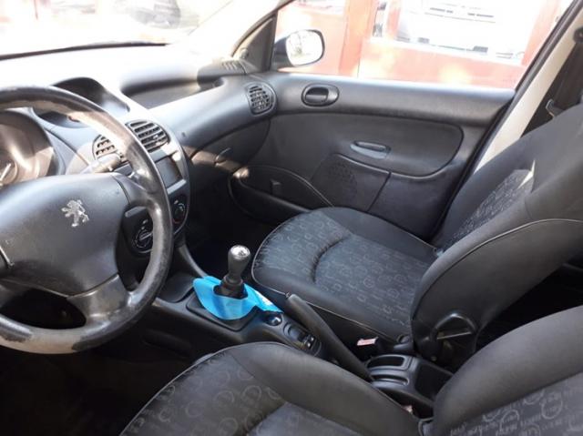 PEUGEOT 206 2008/2008 1.4 PRESENCE 8V FLEX 4P MANUAL - Foto 5