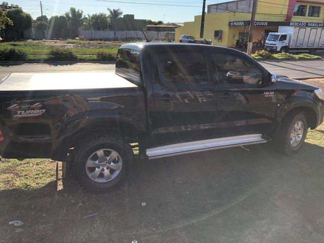 Vendo ou troco Hilux - Foto 3