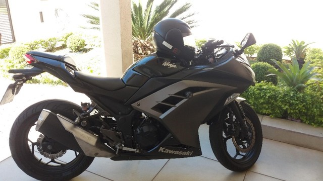 KAWASAKI NINJA 300CC