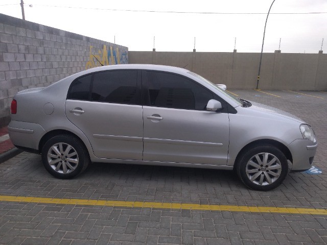 VENDE-SE POLO SEDAN 2011
