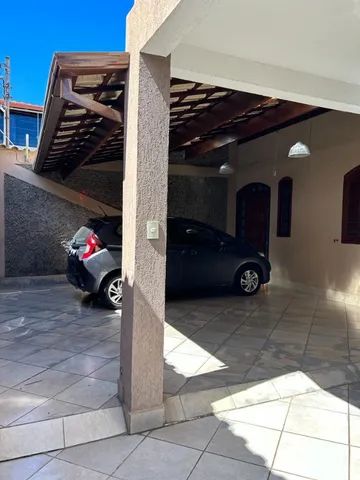 Casa a venda de 2 quartos com 4 garagem cobertas no Conjunto