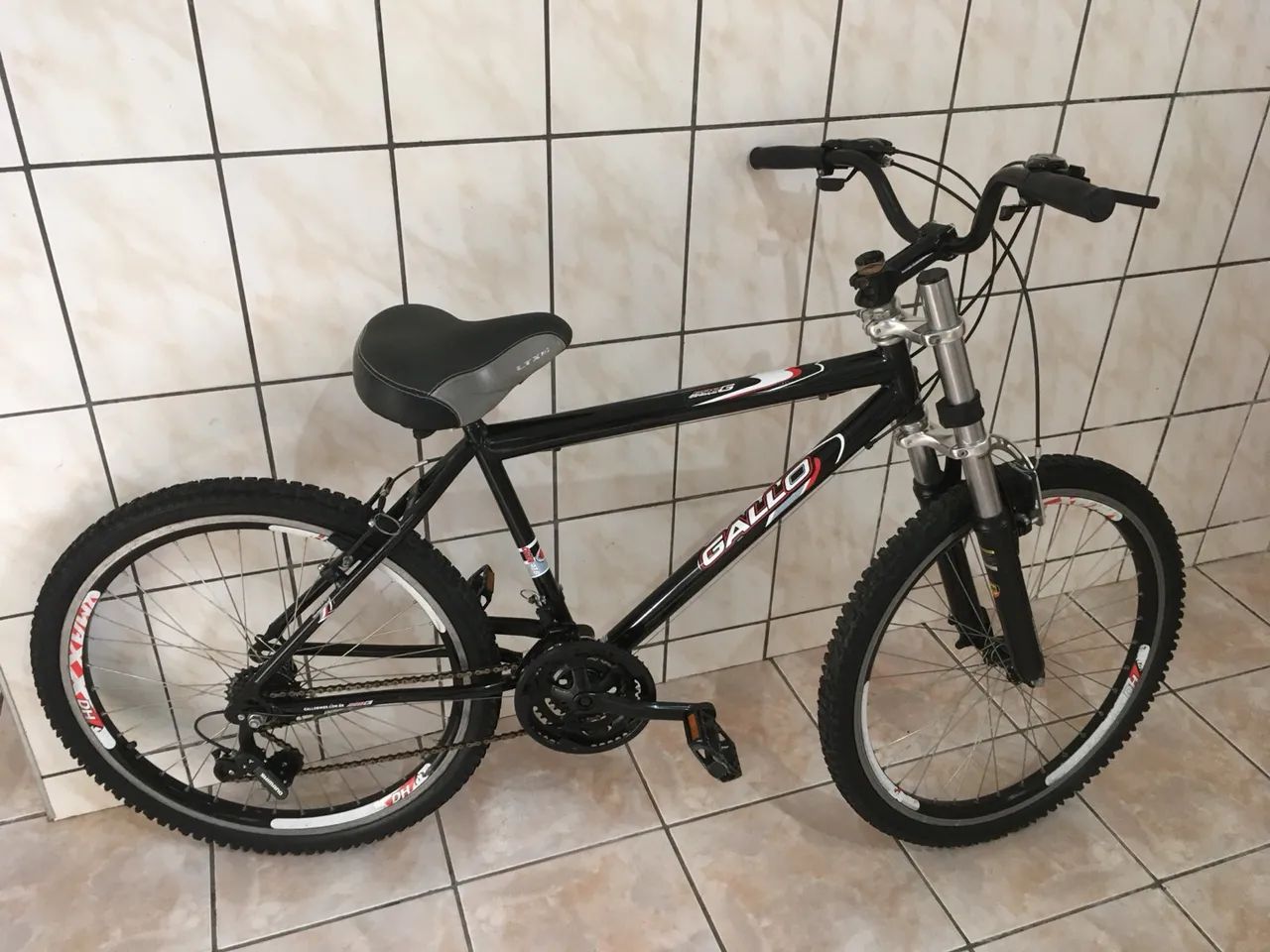 Bicicleta Aro 26 com Marchas - Foto 2