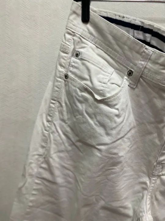 Calça branca, marfinno, modelo tradicional , tamanho 44 - Foto 3