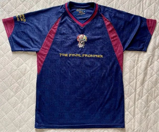 Camisa Oficial Iron Maiden - The Final Frontier Tour 2010